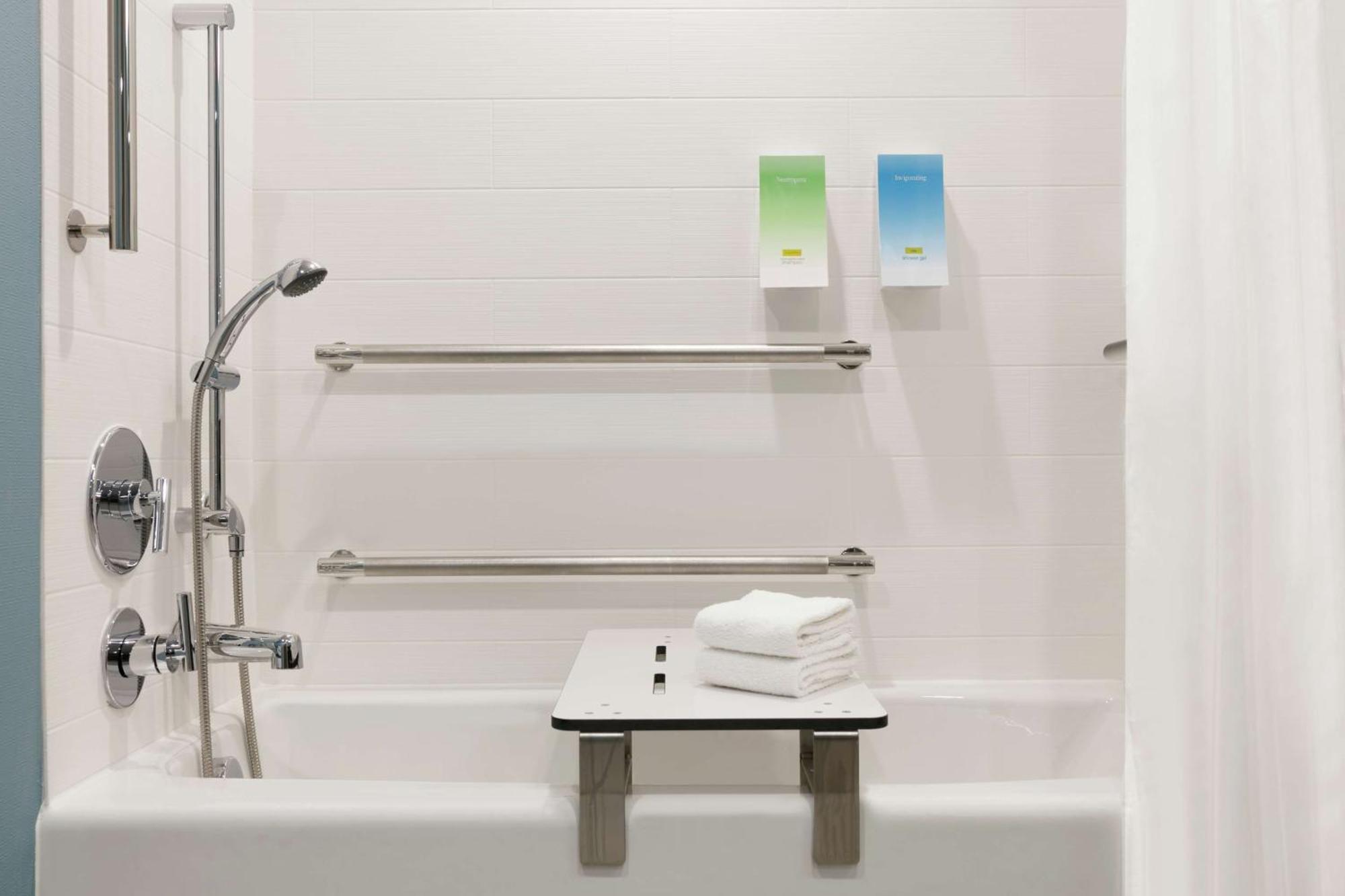 Home2 Suites By Hilton Norfolk Airport エクステリア 写真