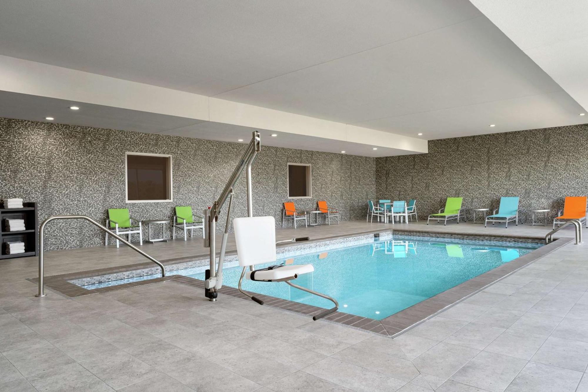 Home2 Suites By Hilton Norfolk Airport エクステリア 写真